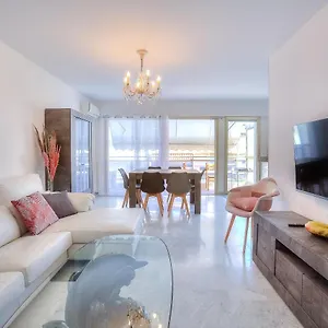 https://spacieux-3-pices-avec-parking-400-m-des-plages.fr-provencehotel.com