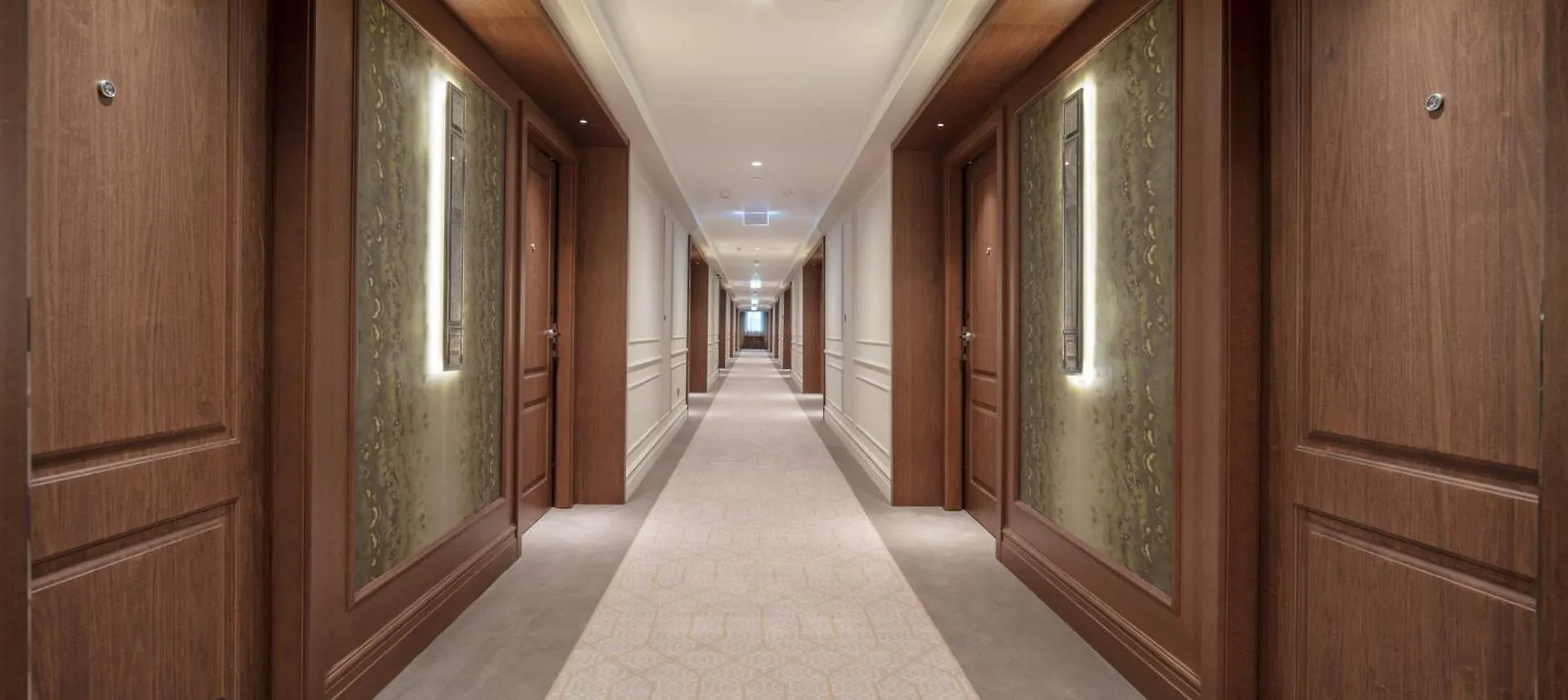 Intercontinental Athenee Palace Bucharest, An Ihg Hotel